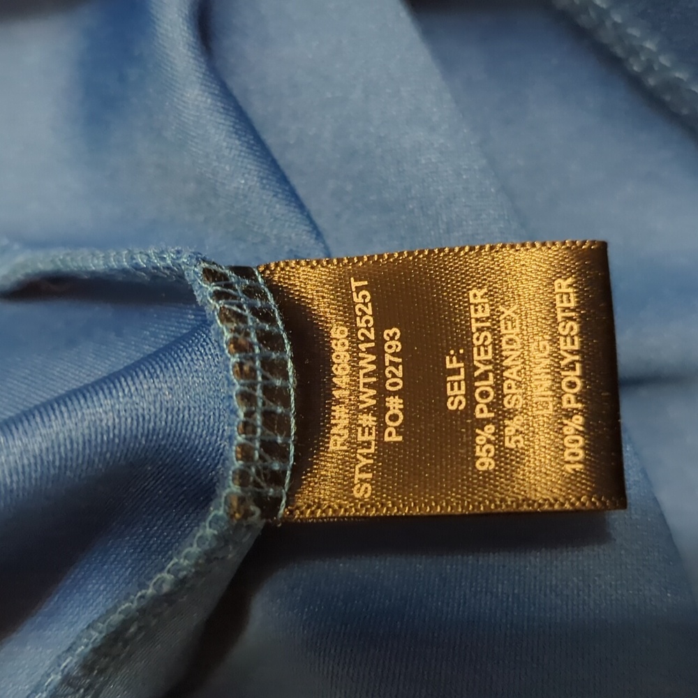 Stylish Women's Blue Jumpsuit - Picture 4 of 5